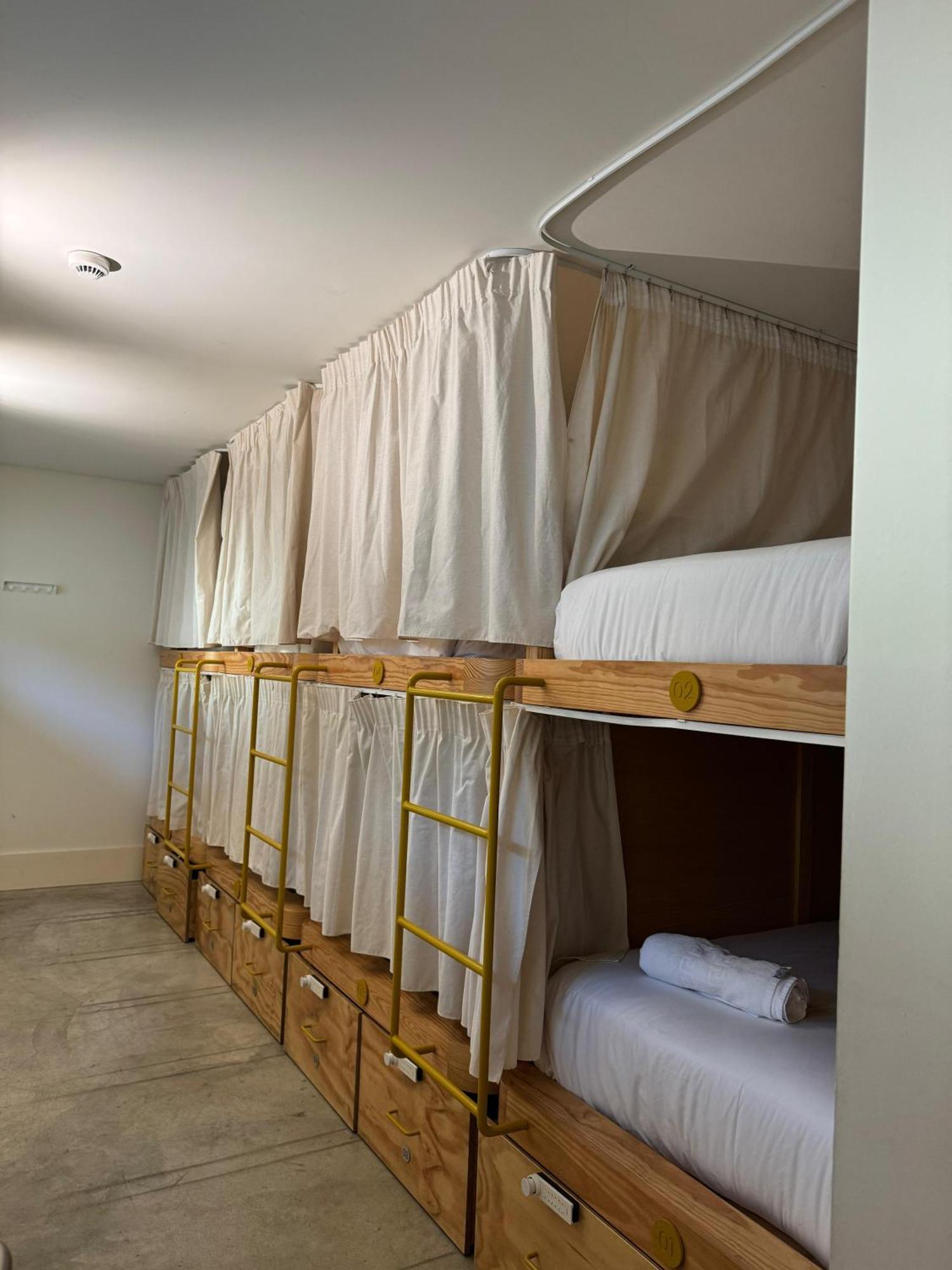 Surf & Sea Suites 파레드 외부 사진